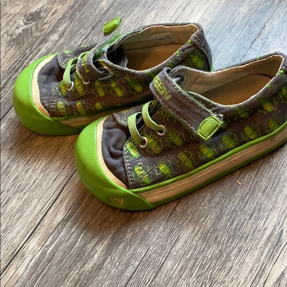 Boys Keen bug sneakers